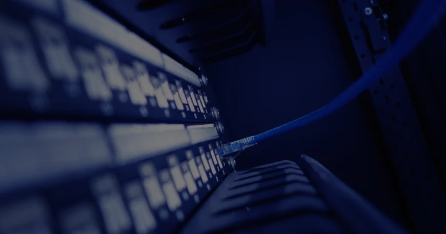 Câblage réseau structuré et baie informatique professionnelle Mtek